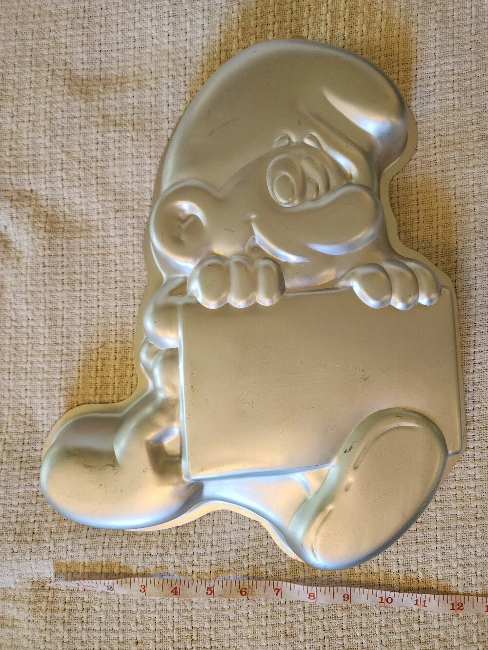 1983 Wilton Smurf Cake Pan